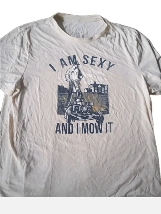 OP I'm Sexy And I Mow It Tee Men's 2XL Funny Novelty Landscaper Fathers Day - Picture 4 of 4